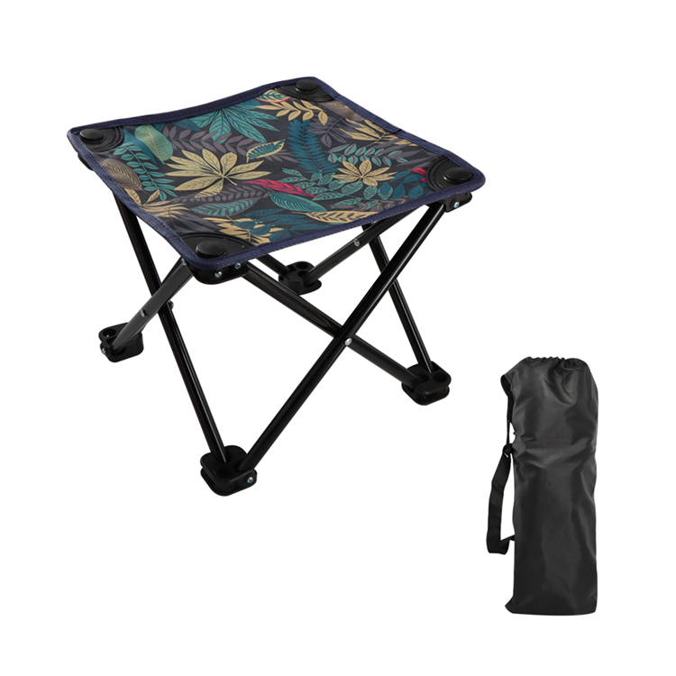 Folding Chair (2).jpg