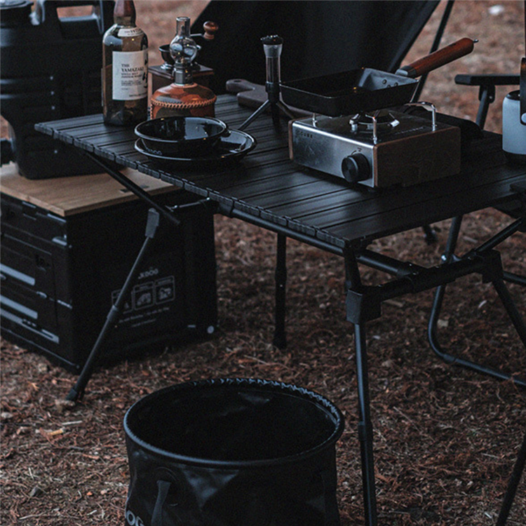 Folding table (9).jpg